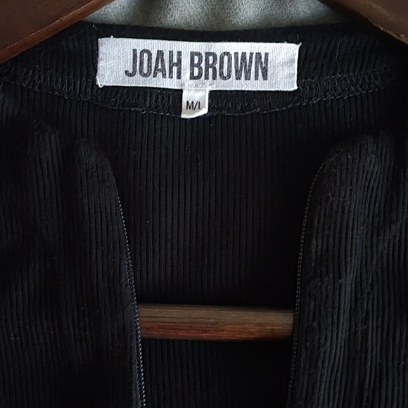 Joah Brown Black Ribbed Top - Picture 3 of 3